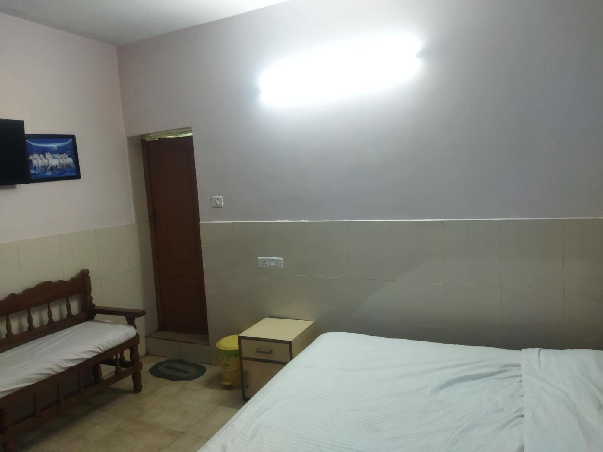אוטי Hp Hotel - Hotel Pentoz מראה חיצוני תמונה